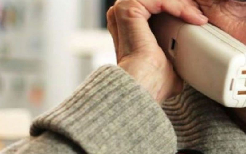 Estafa telefónica: La engañaron haciéndose pasar por profesionales y le robaron sus ahorros en dólares