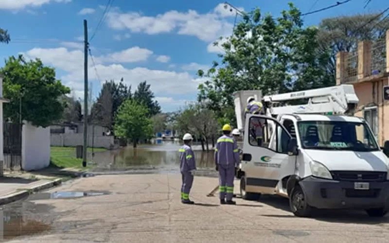 Aumento del nivel del río luego de las lluvias: Nuevamente se retiran medidores