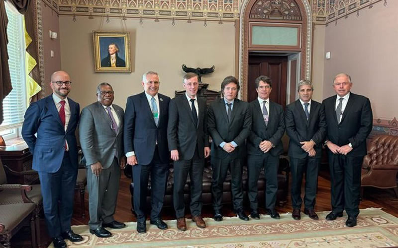 Javier Milei tras la reunión en la Casa Blanca: «Estamos satisfechos. Hablamos del nuevo encuadre de la Argentina»