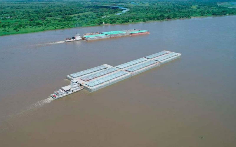 En Salto impulsan el puerto de barcazas y destacan la importancia del canal de navegación
