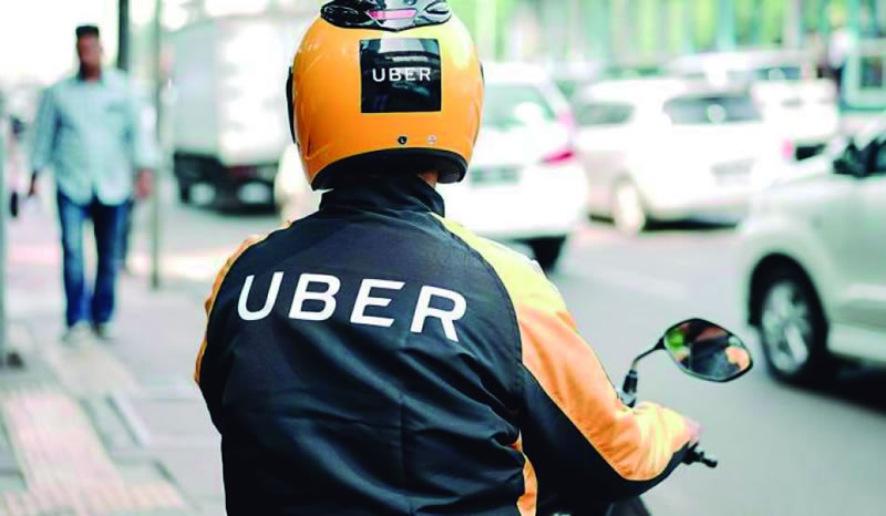 Moto-Uber en nuestra ciudad: Una alternativa en debate