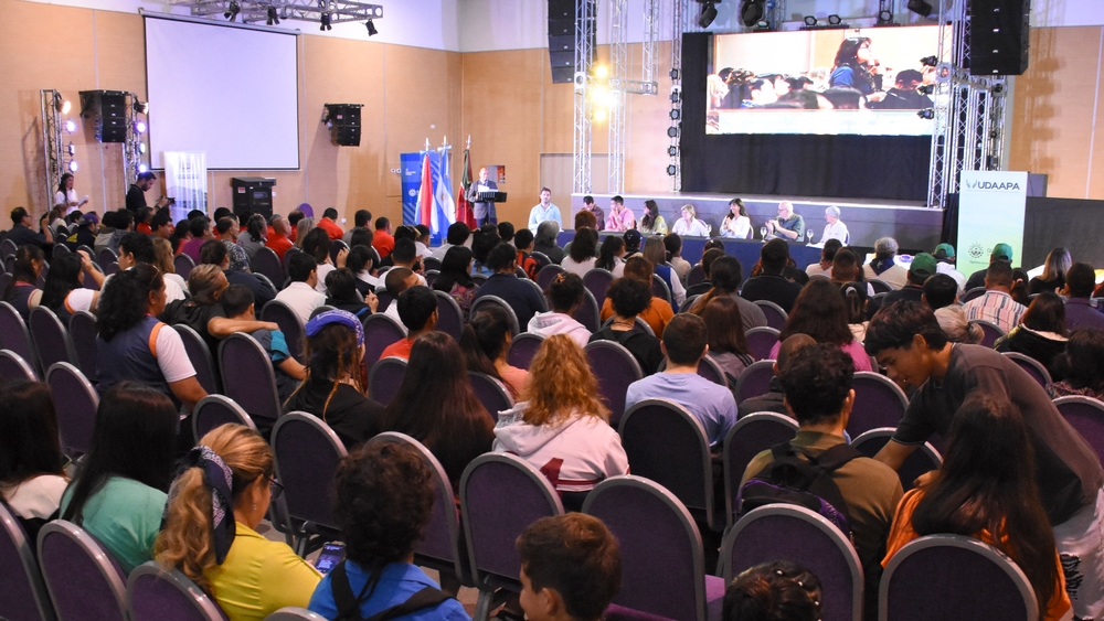 Cierre anual del programa “Red de Escuelas Sustentables” en el Centro de Convenciones de Concordia