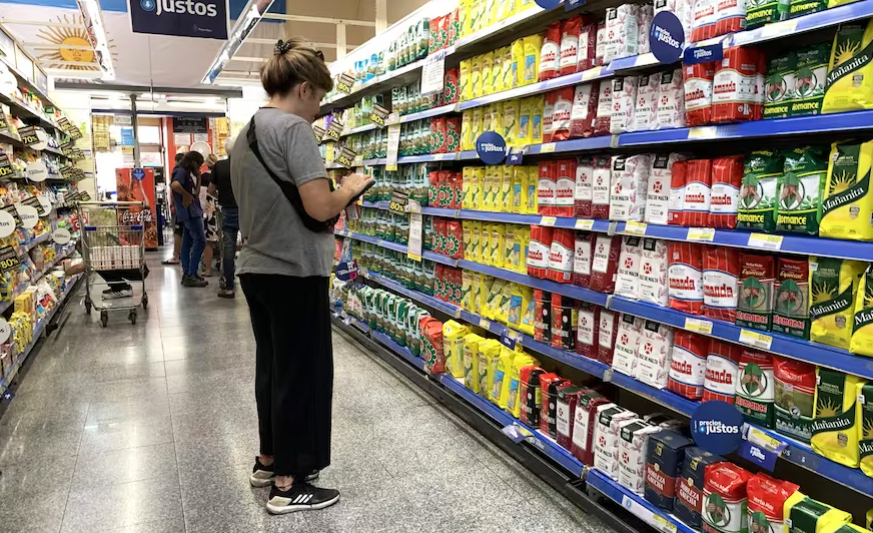 Luego de las elecciones, vencen acuerdos que mantienen bajos los precios de más de 50.000 productos
