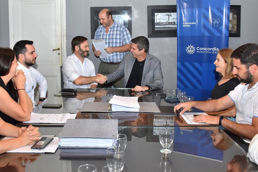 El gobierno municipal electo analiza el informe presentado por la actual gestión