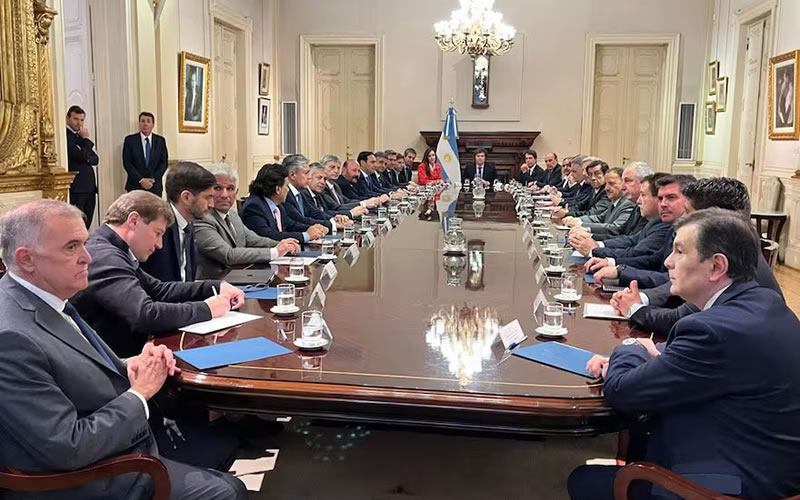 Golpe a las provincias: La coparticipación de diciembre tuvo una caída real de 19,4%