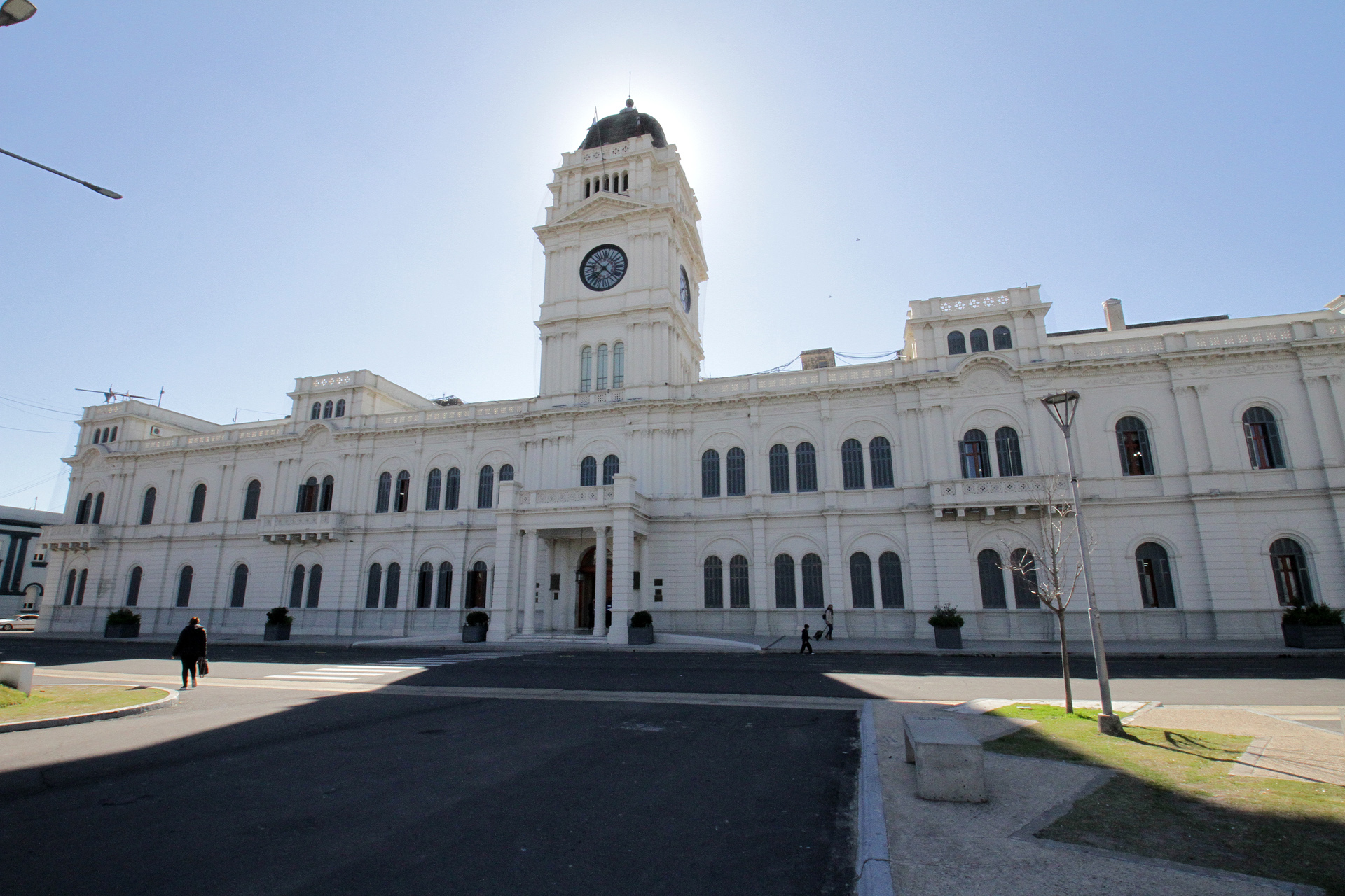Se conocieron las fechas del asueto y del receso para la administración pública provincial