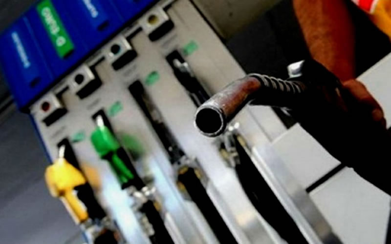 La brecha se achicó: Estaciones de servicio uruguayas venden más tras los aumentos de precios en Argentina