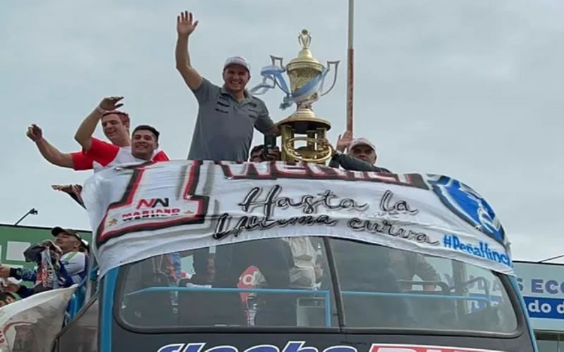 Tricampeón del Turismo Carretera: Mariano Werner fue recibido por sus fanáticos