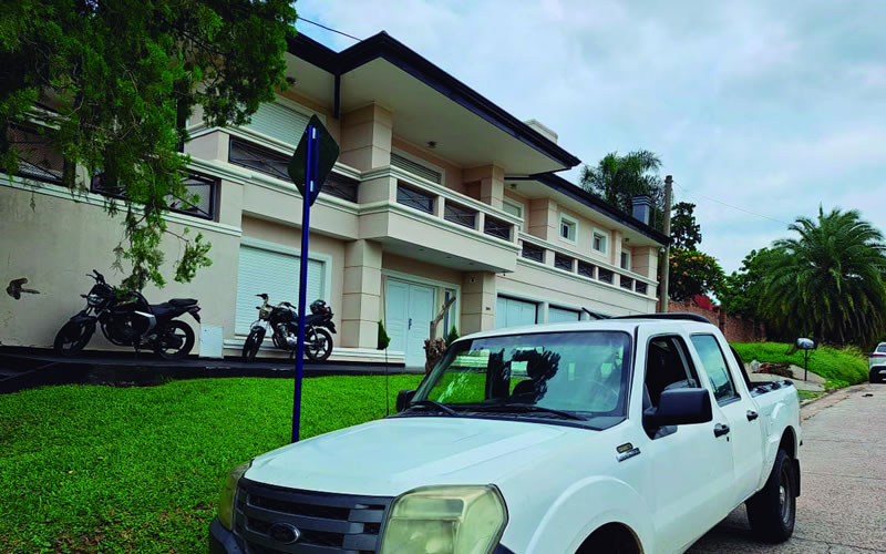 La Justicia ordenó allanamientos en el marco de una causa contra el ex gobernador Urribarri