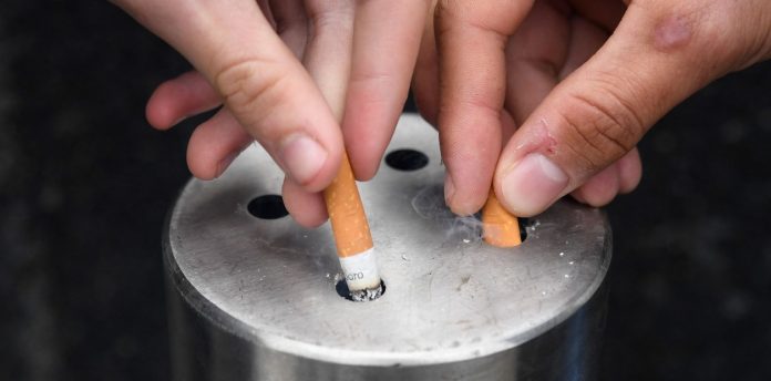 Francia declaró la guerra contra el tabaco y aumentará el precio del paquete a $11.219