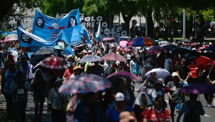 “No se podrá interrumpir el tránsito”: la Ciudad de Buenos Aires lanzó advertencias para la marcha piquetera de hoy miércoles