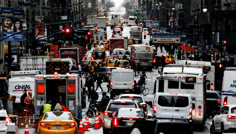 Nueva York impondrá una tarifa a los autos que circulen por Manhattan para mejorar la calidad del aire