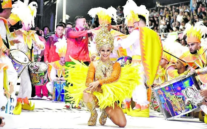 Cuanto le sale a una familia tipo pasar una noche en el carnaval