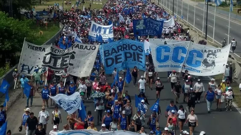 Se demora la baja de 160 mil planes de beneficiarios que viajaron al exterior en cruceros y aviones