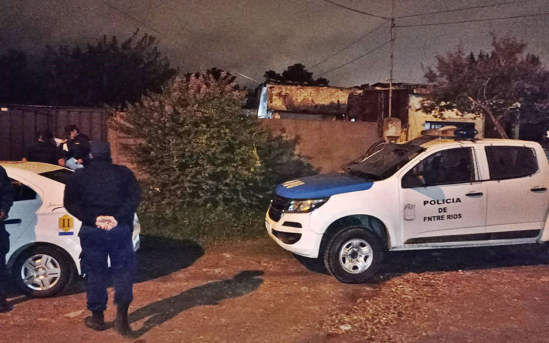 Persecución policial termina en allanamiento y joven detenido