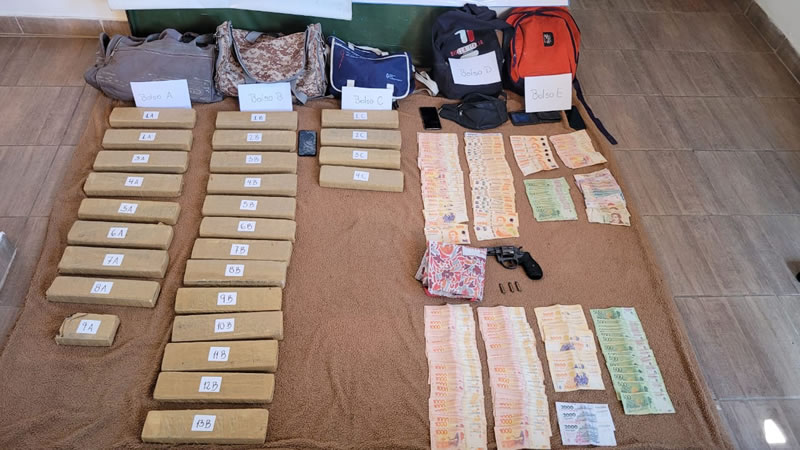 Procesan con prisión preventiva a tres concordienses acusados de transportar marihuana mientras viajaban en un colectivo