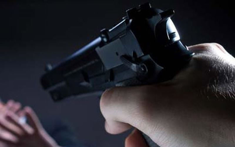 Violento asalto con arma de fuego en una vivienda sobre Ruta 4