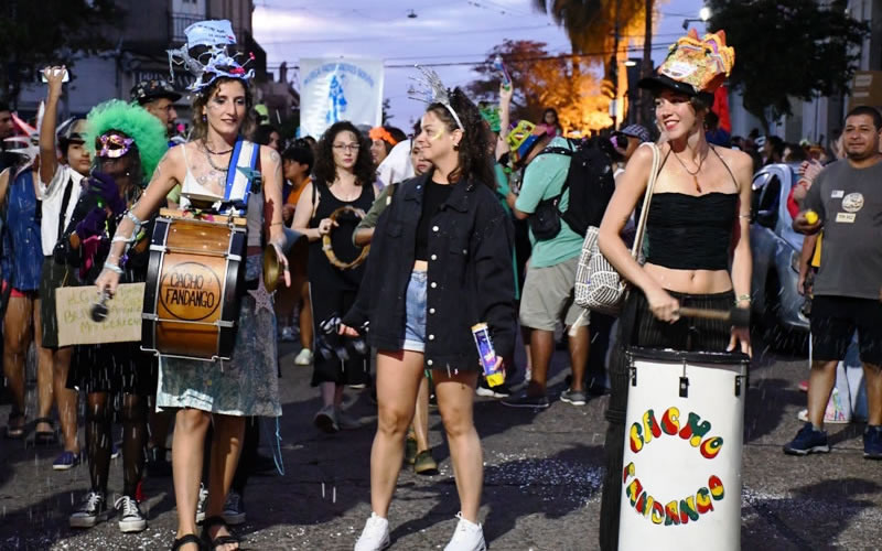 El Carnaval Popular tuvo su tradicional desfile