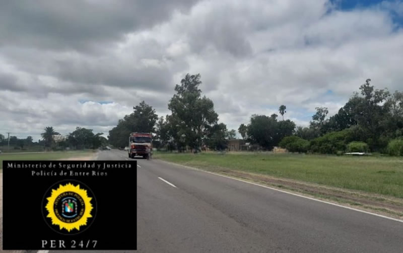 Un nene de 8 años perdió la vida al caer de la caja de una camioneta a la cinta asfáltica