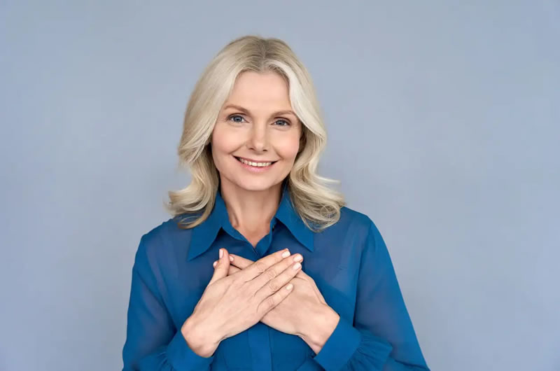 Cómo potenciar tu autoestima después de los 50