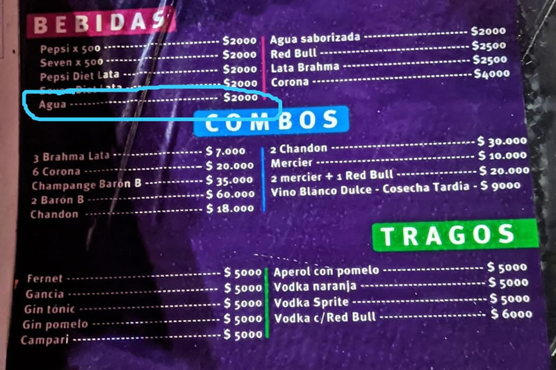 Botella de agua a $2 mil: Malestar en el carnaval por los precios