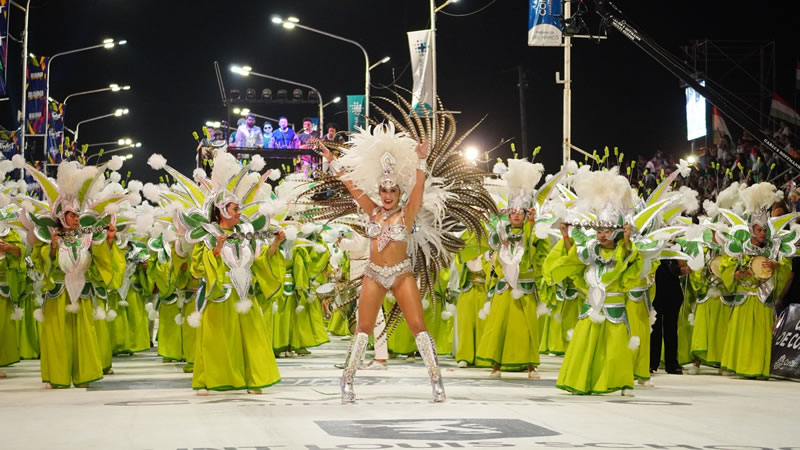 Tercera noche de Carnaval: Emoción, alegría y pasión