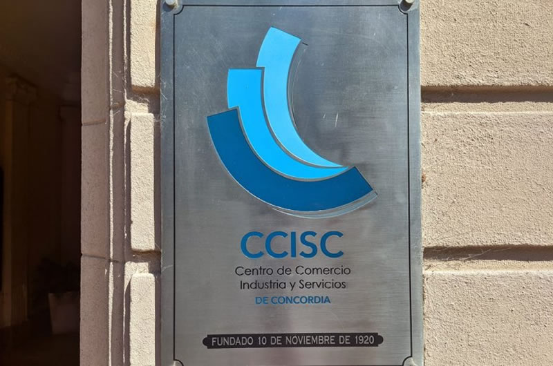 Lampazzi del centro de comercio industria y servicios señaló que en nuestra ciudad se siente aún más la caída del consumo