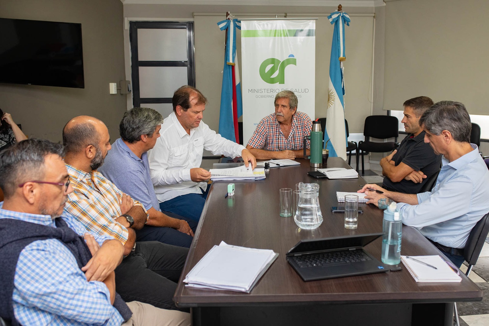 Autoridades del Ministerio de Salud de Entre Ríos se reunieron con el directorio del Hospital Masvernat