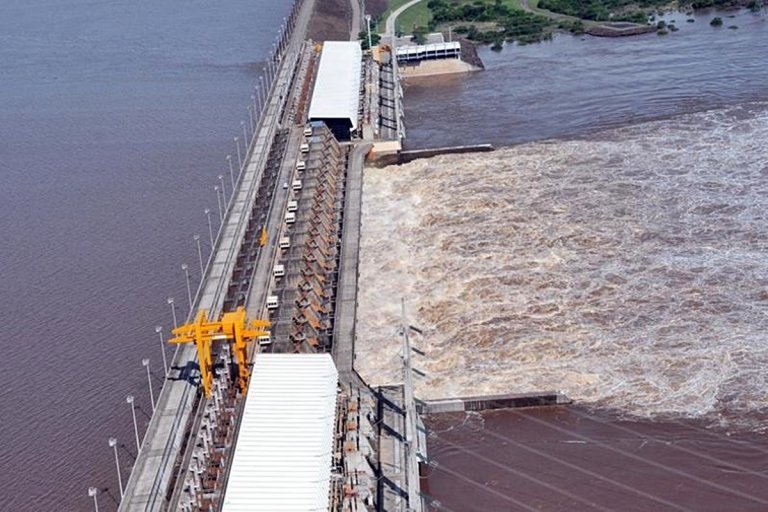 Milei designó a un ex funcionario de Menem y Macri para conducir Salto Grande