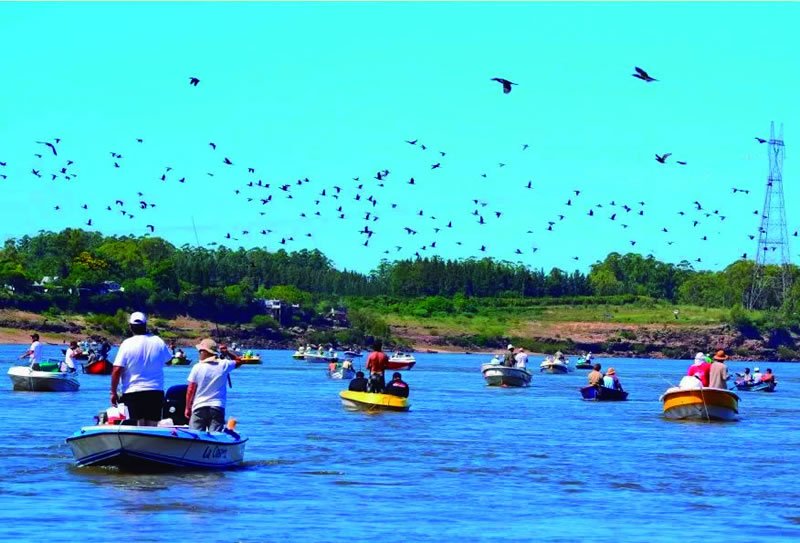 Ante la creciente del río y el mal tiempo, se postergó la realización de la 31ª Fiesta Nacional Pesca de la Boga