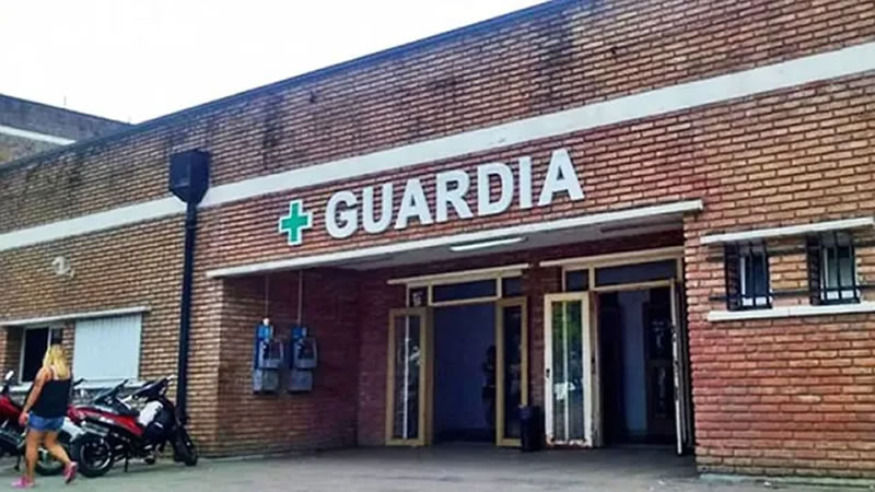 Un joven se encuentra en terapia intensiva tras recibir diez disparos de arma de fuego