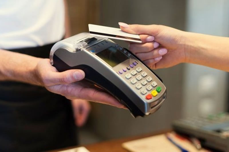 Cambiará la forma de pagar con tarjetas en comercios para minimizar casos de estafa