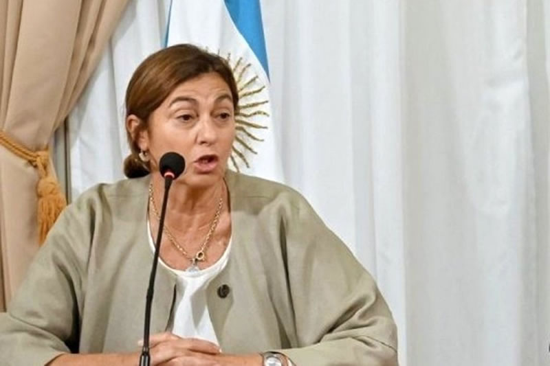 Alicia Fregonese aseguró que hay una deuda de “casi mil millones” y “más de 350 escuelas que no podían abrir en marzo”