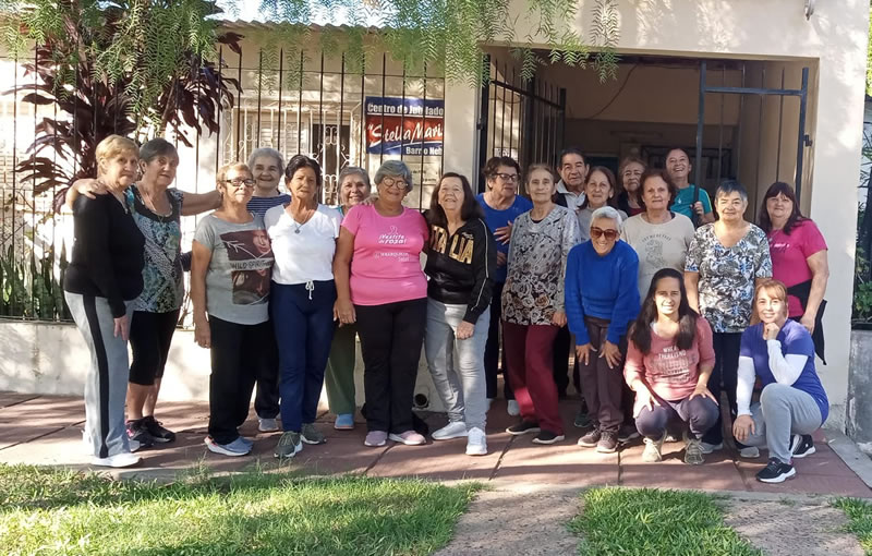 Brindan clases gratuitas de gimnasia para adultos mayores