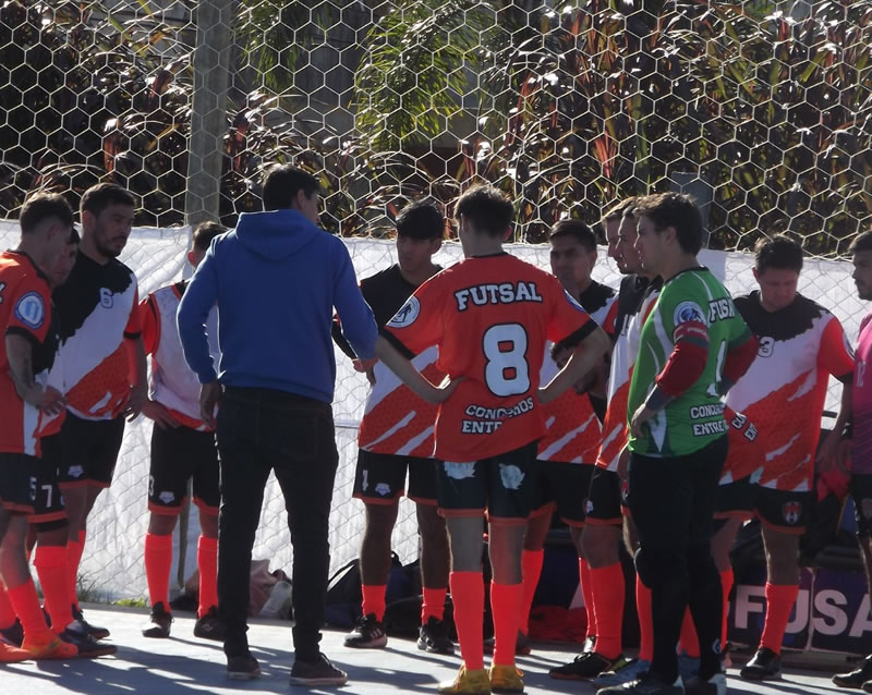 Fútbol de Salón: Arnol no se baja de la punta, Juana y SRG lo siguen de cerca