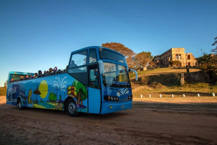 Acusado de abusar a una menor durante 5 años, fue detenido un conductor del Bus Turístico