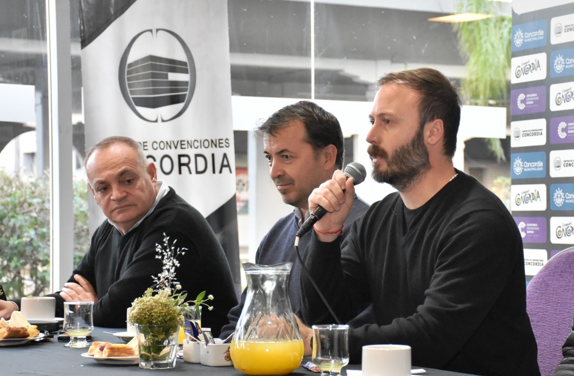 La Municipalidad y la UADER lanzan el “Curso de cuidadores domiciliarios de personas mayores”