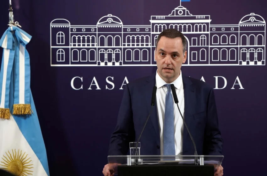 El Gobierno anunció que se les descontará el día a los estatales que se sumen al paro de hoy 9 de mayo