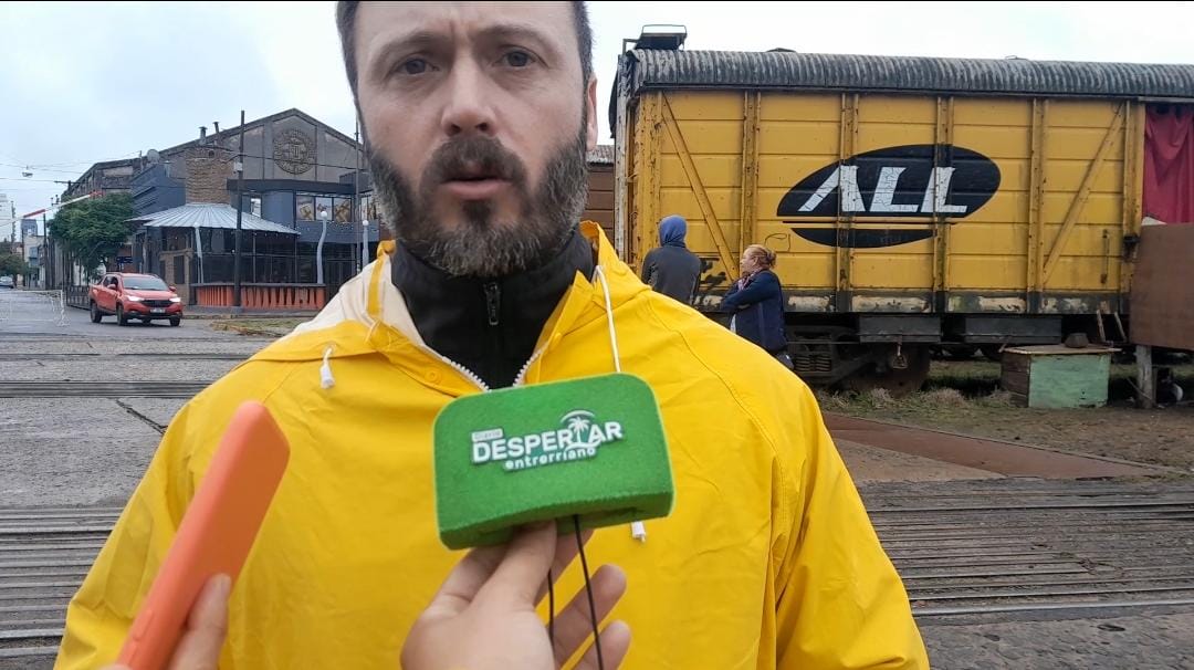 Azcué dijo que «se vienen tres días difíciles donde se espera un caudal de agua importante»