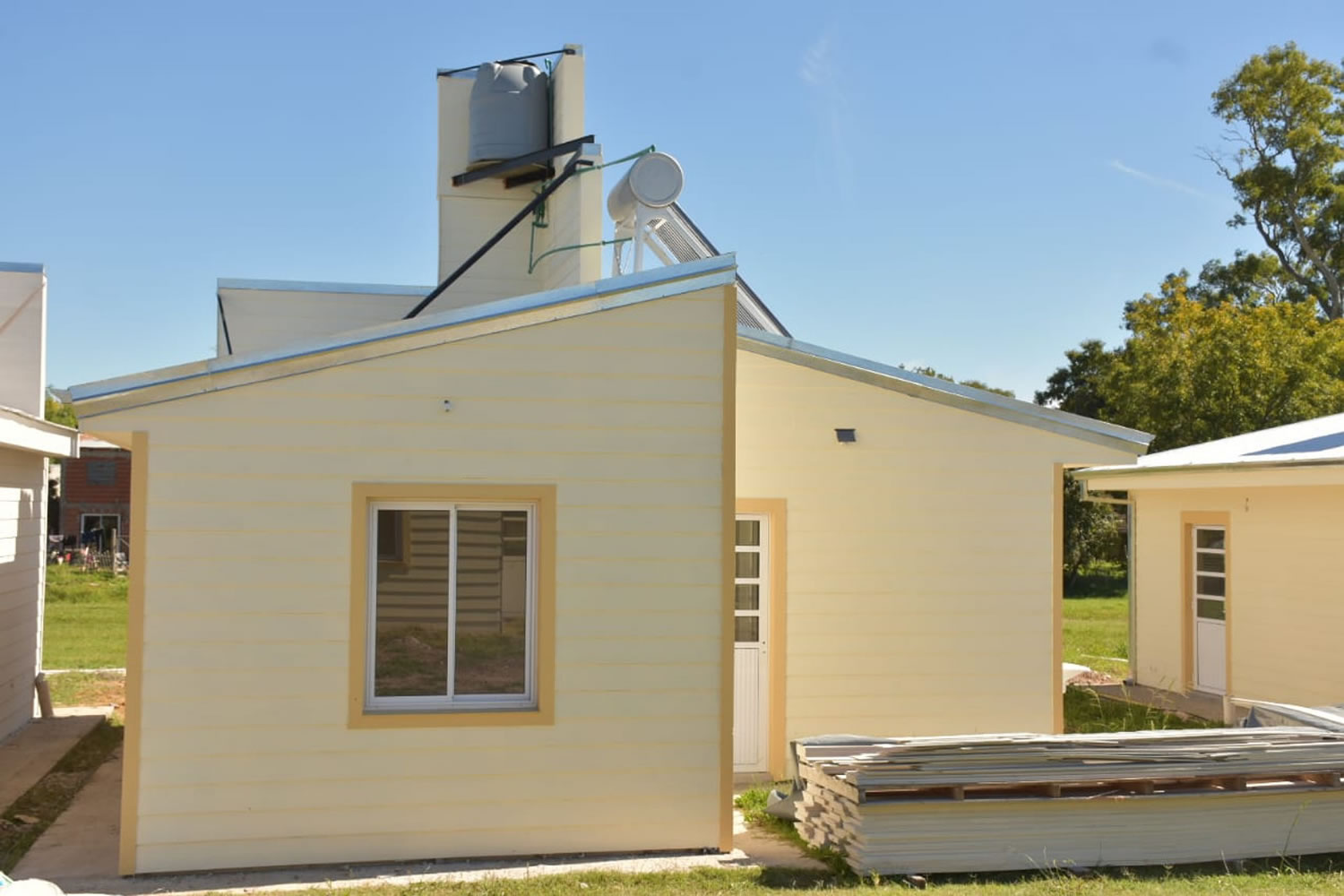Asociación de Carpinteros: «Hace más de 10 años que venimos tratando de instalar las viviendas de madera»