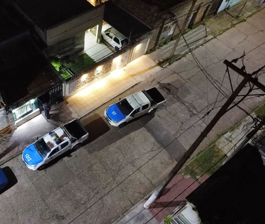 Allanan dos viviendas y secuestran droga tras el robo del reloj valuado en $4000 dólares