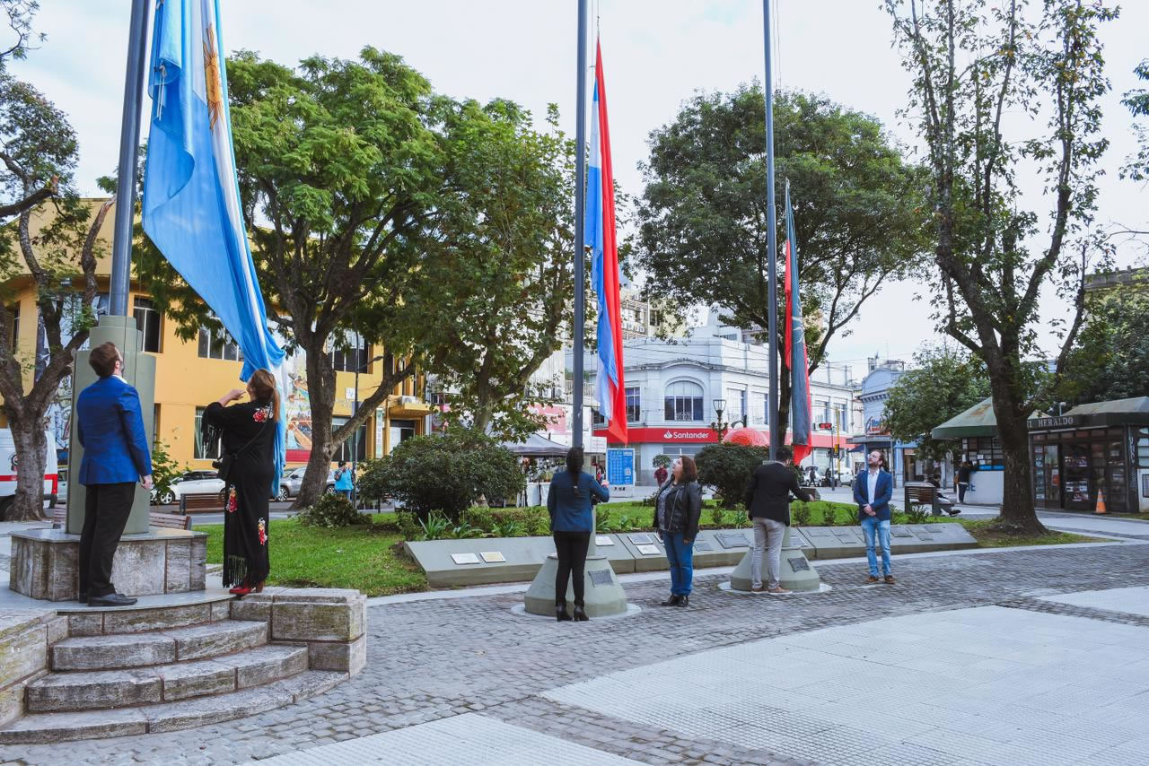 Concordia rindió homenaje a la bandera de Entre Ríos en su día