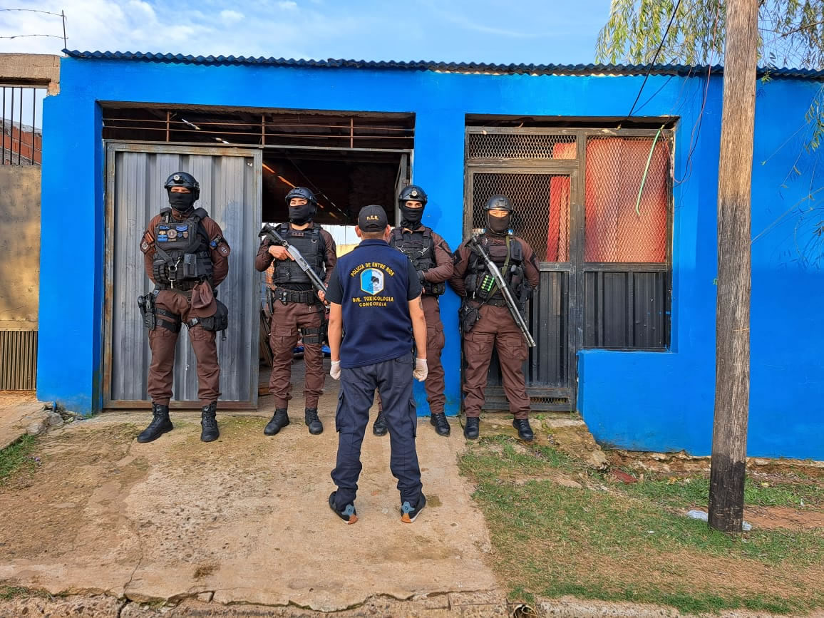 Bajo la fachada de un kiosco vendían droga