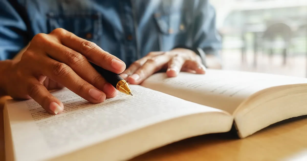 Día del Escritor y de la Escritora