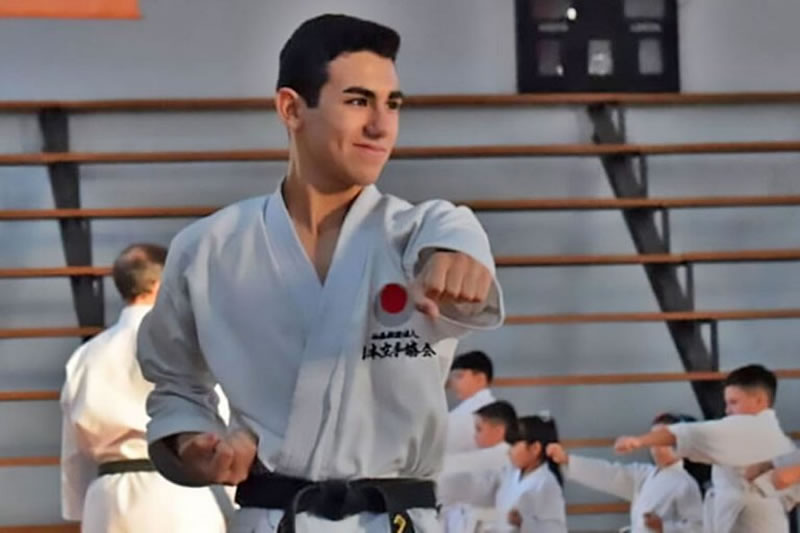 Se prepara para el Mundial de Karate en Japón