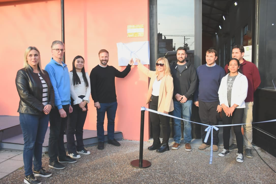 Se inauguró la puesta en valor del Gimnasio Municipal