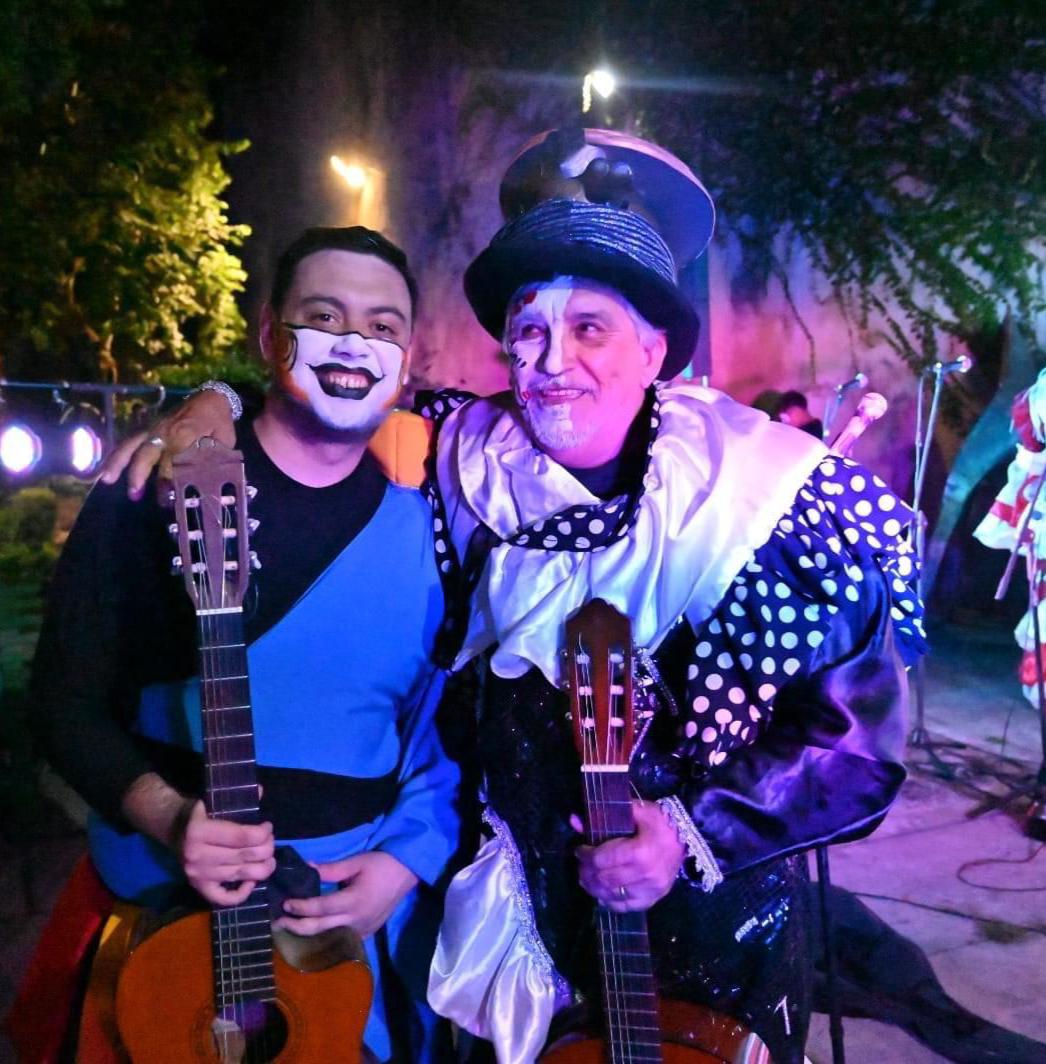 El Espacio Cultural Arandú invita a la «Noche de Murga» con la participación de dos artistas uruguayos