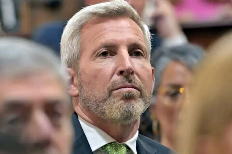 Frigerio destacó el acompañamiento de los legisladores de Entre Ríos «para brindarle al presidente las herramientas necesarias para llevar adelante el cambio que votó la gente»