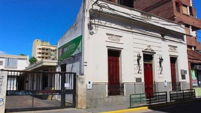 Biblioteca Julio Serebrinsky: Casi 40 años aportando a la Educación y Cultura