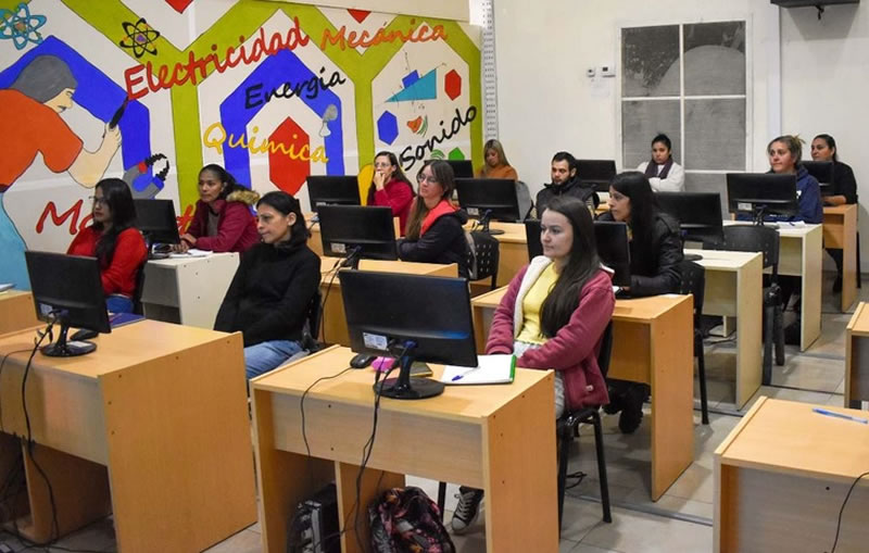 Invitan a sumarse a la capacitación para operadores informáticos